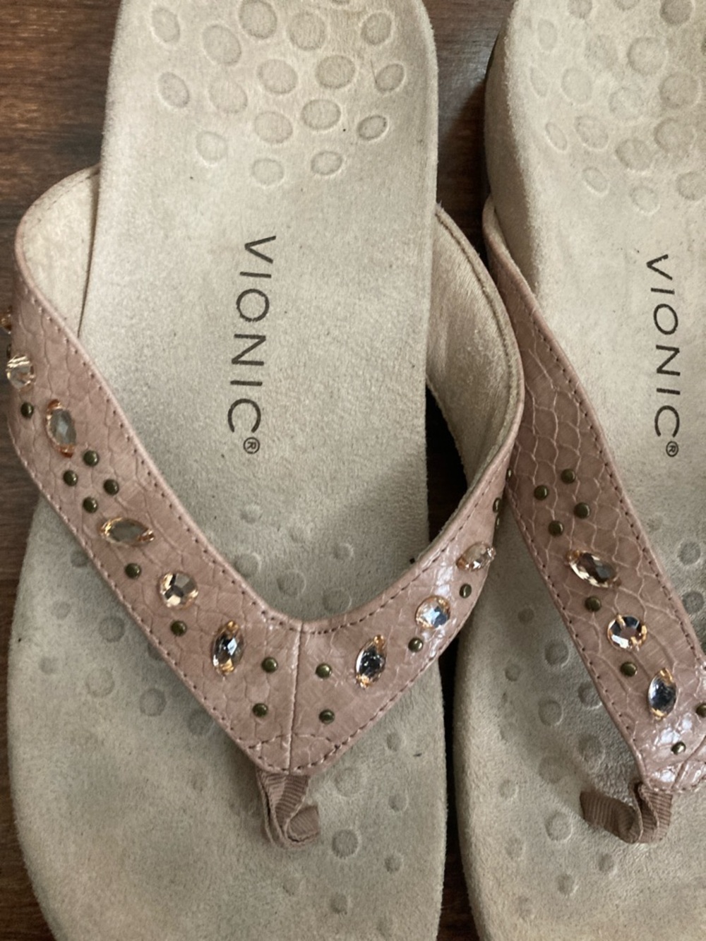 Vionic Womens Tan Jewel Thong Sandals Sz 9 - Picture 3 of 8